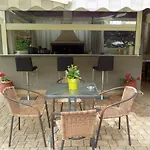Apartament Alisachni