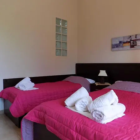 Alisachni Paralia Panteleimonos