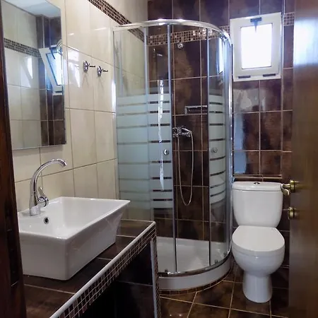 Apartament Alisachni *
