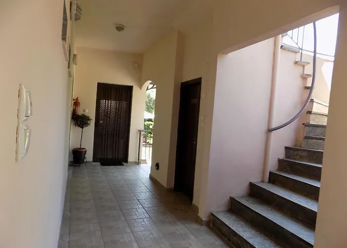 Apartament Alisachni