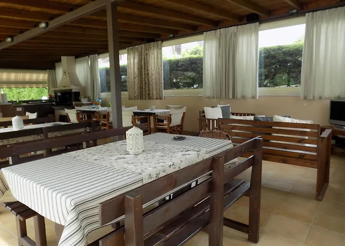 Alisachni Apartament *